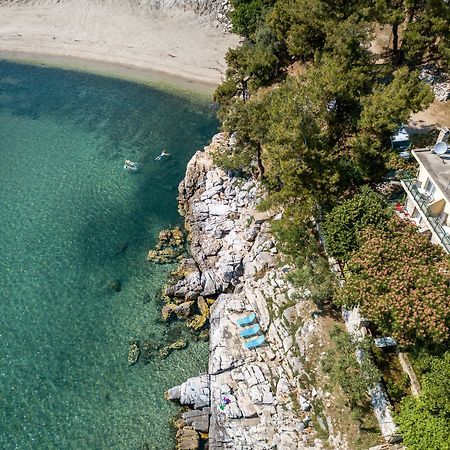 Petra Mare Apartment Thimonia Bagian luar foto