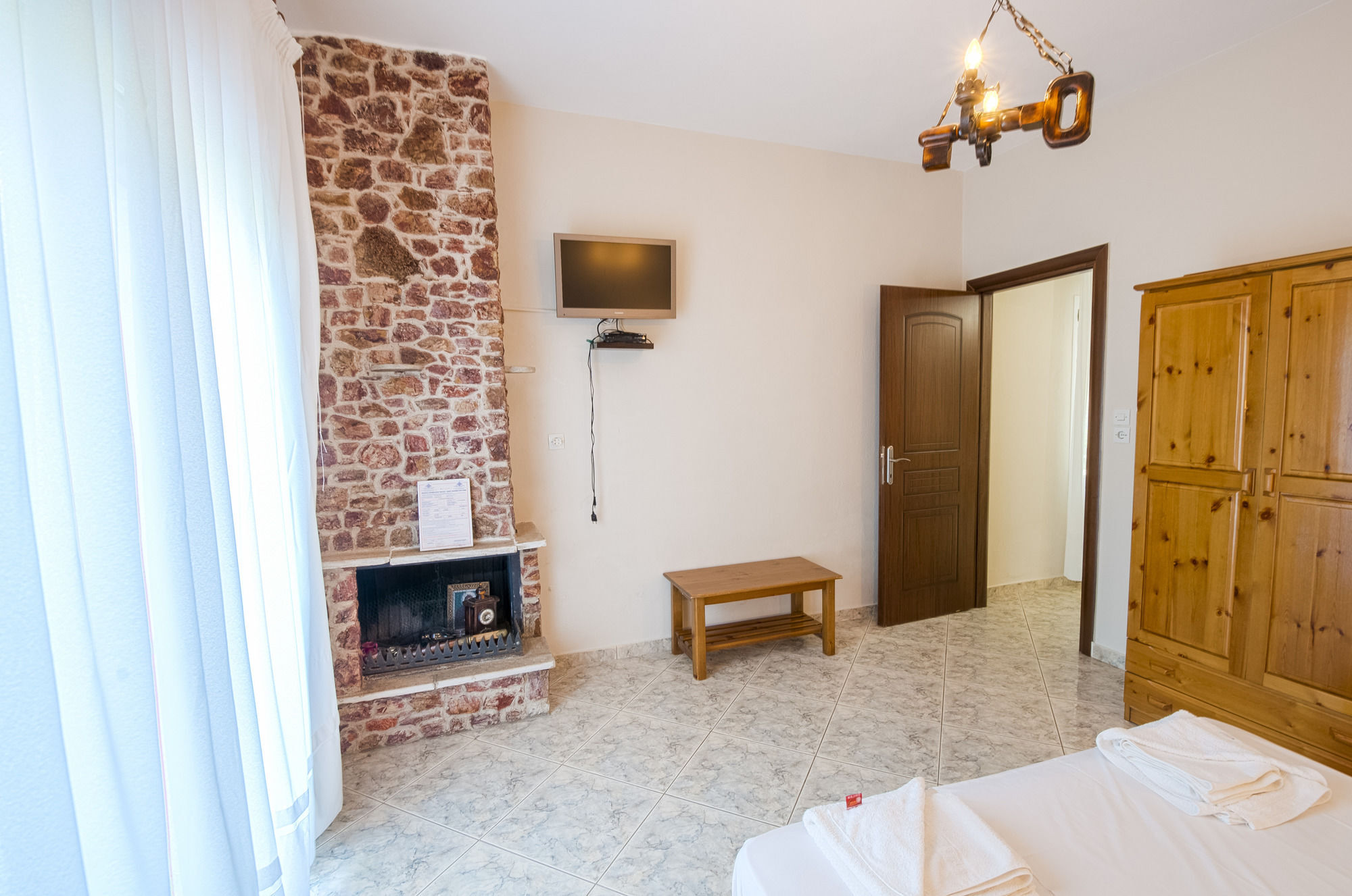 Petra Mare Apartment Thimonia Bagian luar foto