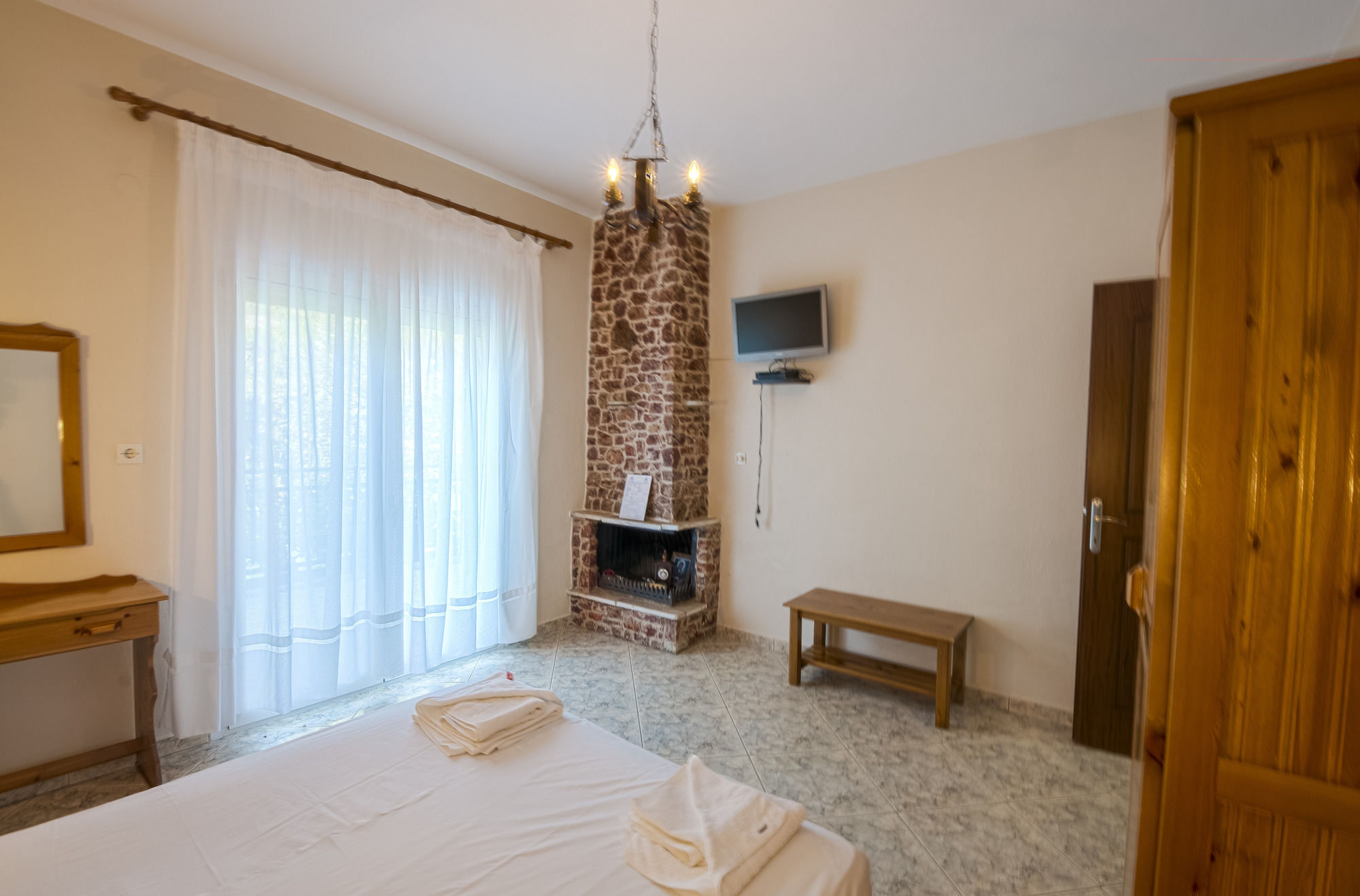 Petra Mare Apartment Thimonia Bagian luar foto