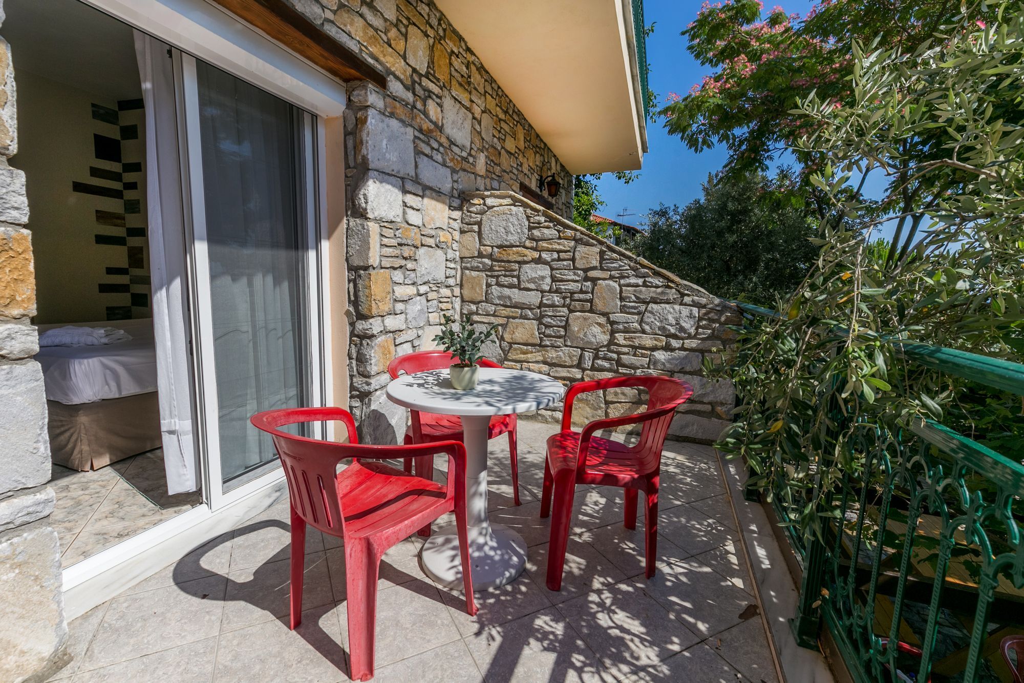 Petra Mare Apartment Thimonia Bagian luar foto